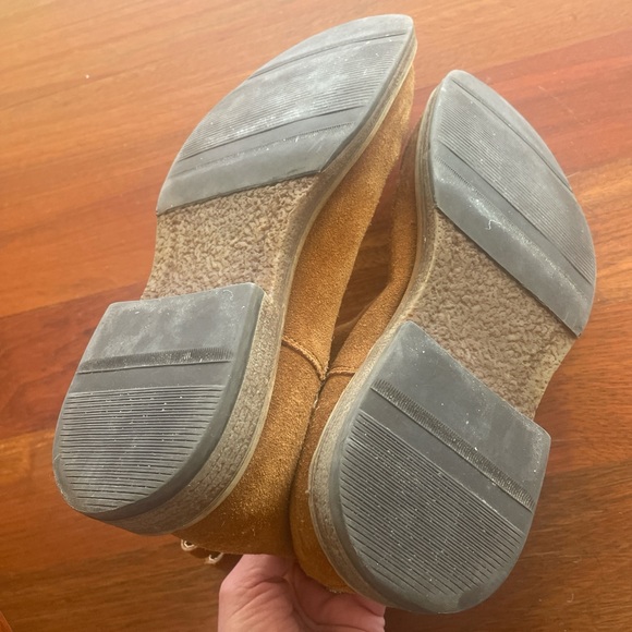 Suede Chelsea boots - Picture 3 of 4